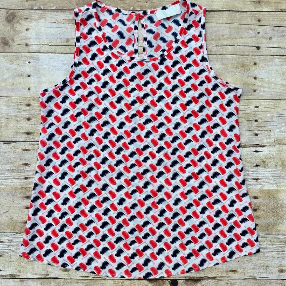 Geometric Patterned Sleeveless Blouse Medium
